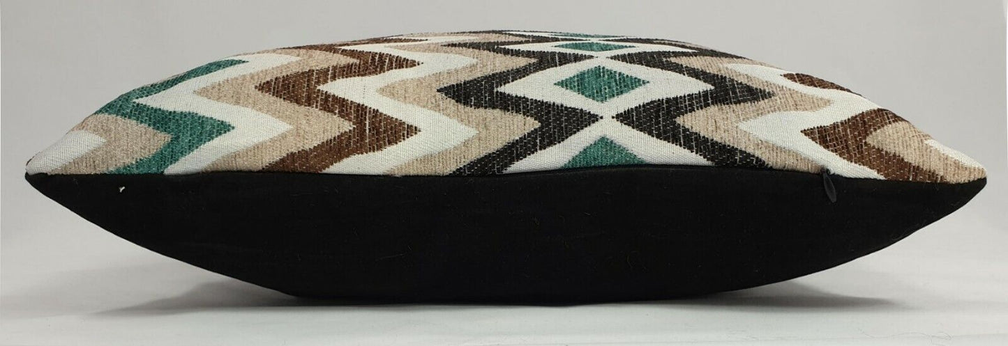 Cushions Large New Soft Chenille ZIG ZAG Scatter Cushions or Covers 17" X "17" Green Side view