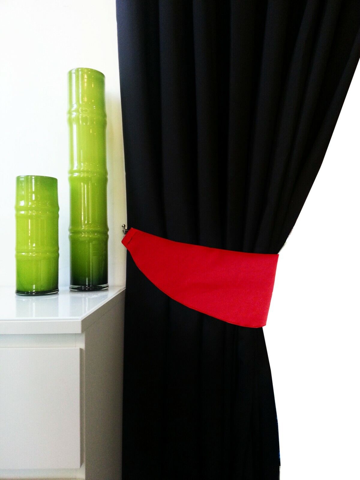 Eyelet curtains Ring Top Fully Lined Pair Ready made curtains Red Tie Backs